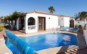 Colina Golf Excellent Holiday Home With Heated Pool